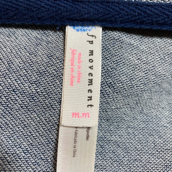 Free People FP Movement  Shibori Swing Cardigan Hoodie Indigo SZ M - Picture 12 of 14